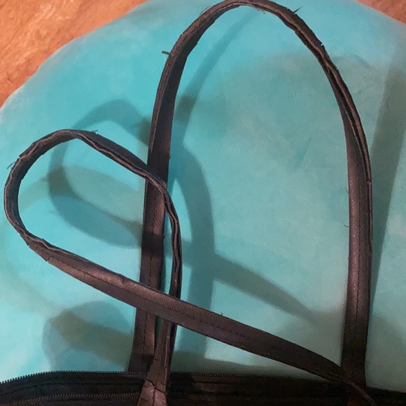 Michael Kors black bag with studded bottom - Picture 10 of 13